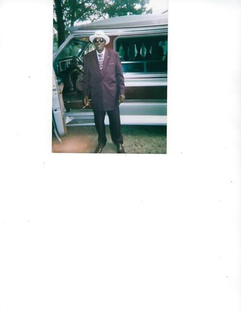 Johnnie Lee James Profile Photo