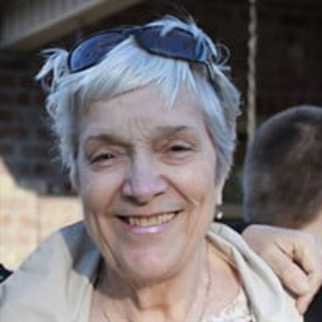 Linda B. Carrere