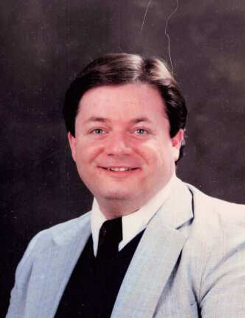 Robert L Ocheltree