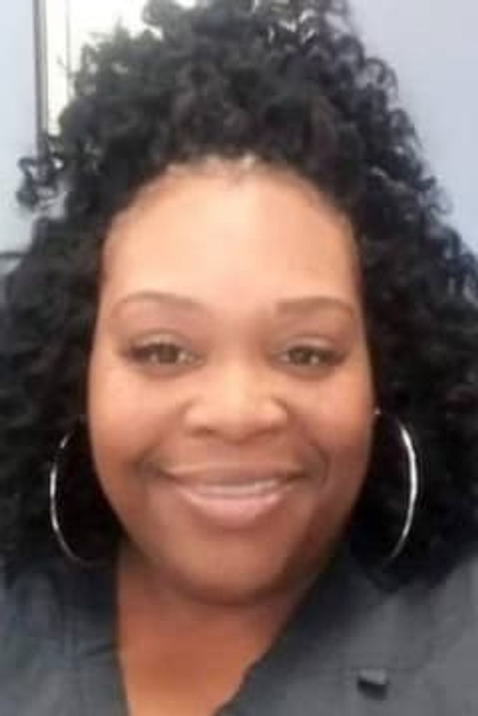Tonya  Seay