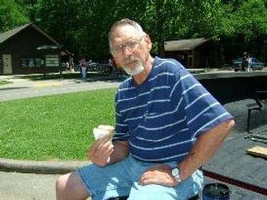 Thad Gordon Tynes Profile Photo