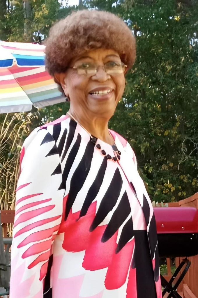Elaine Mathis
