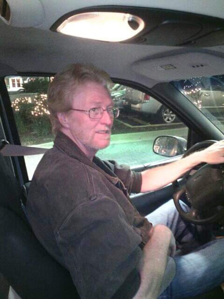 John Carl Lee Profile Photo