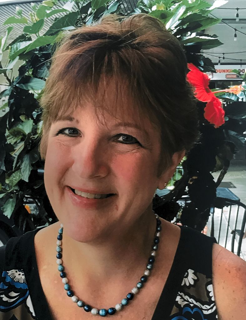 Julie Holbrook Profile Photo