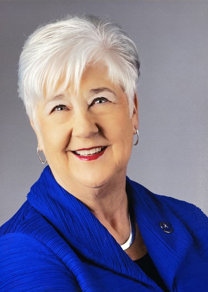 Deanna “Dee” Louise Bisel