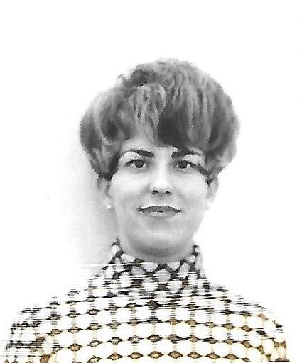 Marilyn Jane (Sewell)  Hinyard photo gallery thumbnail 33 of 37