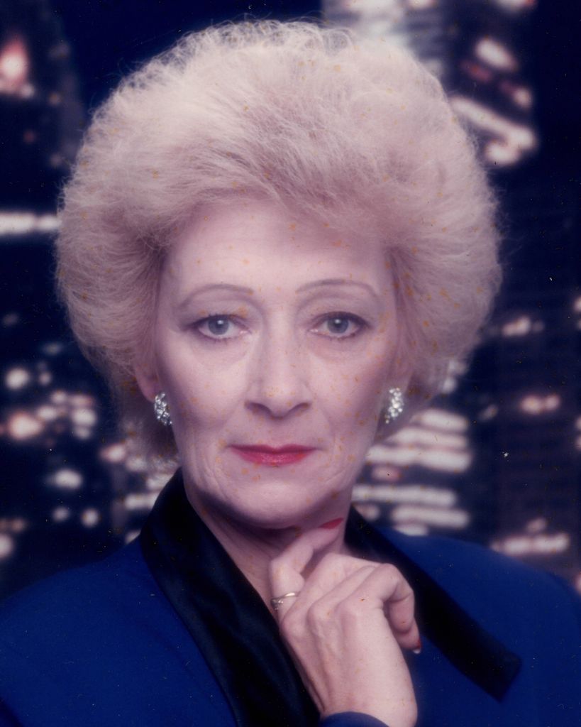 Christine J Bakke