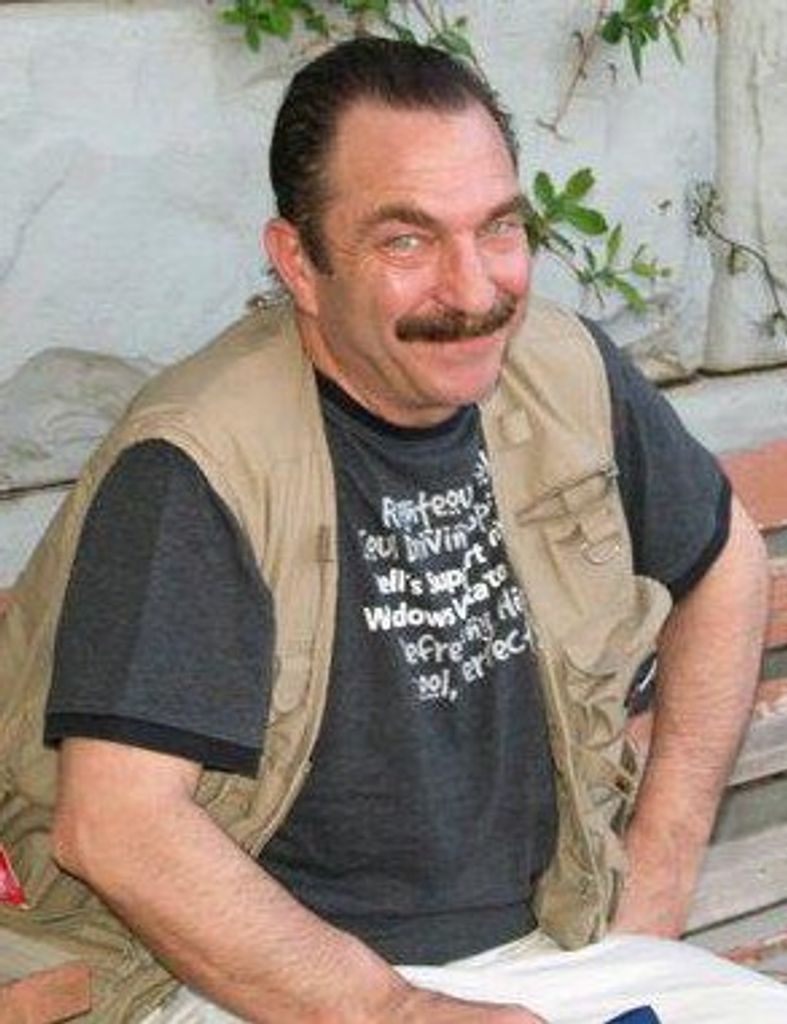 Charles Eason Jr.