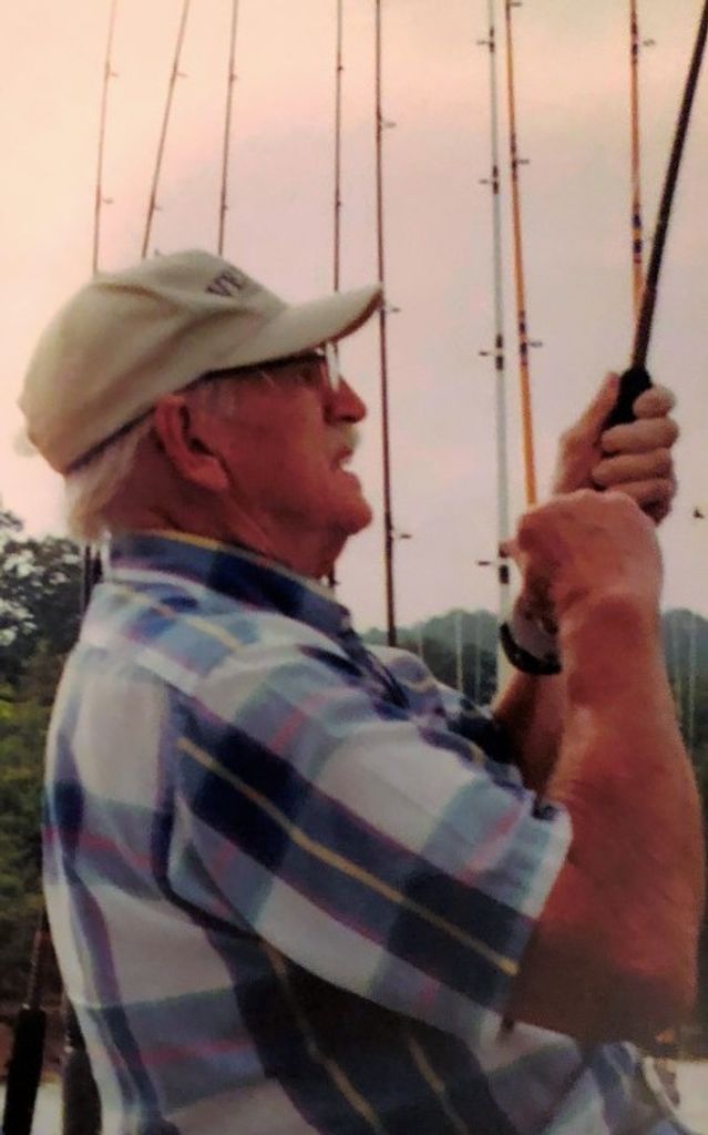 Royce Lee Hall Profile Photo