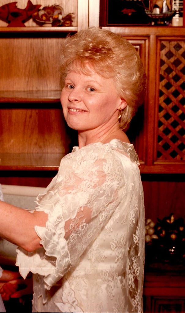 Loretta Nicholas
