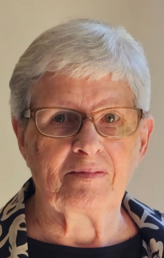 Joan Roberts Profile Photo