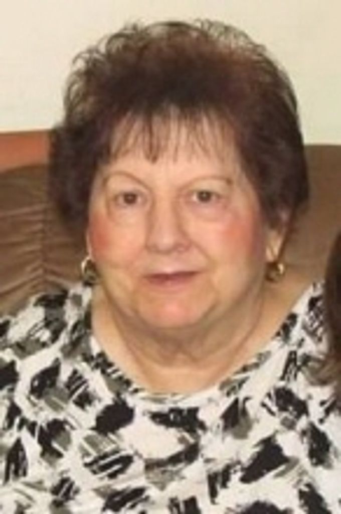 Marie (Conicelli) Bennett