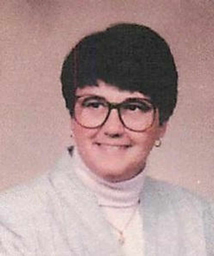 Renee Molter Profile Photo