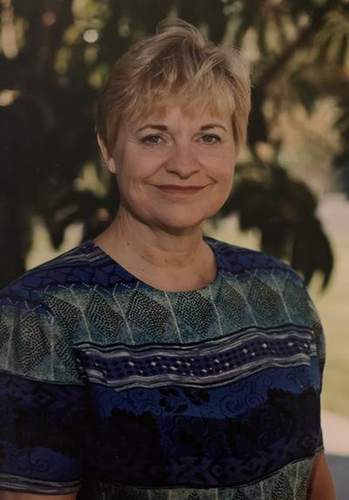 Lynne Marie Dressman Profile Photo