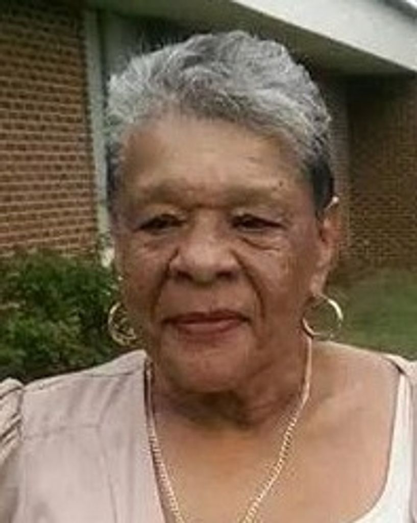 Delores Yvonne "Lochie" Turner