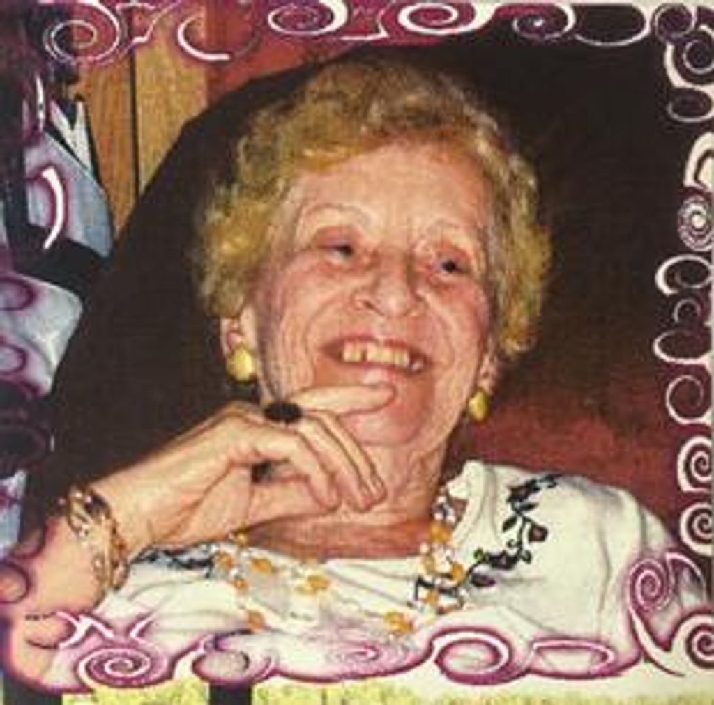 Eva Uzych Profile Photo
