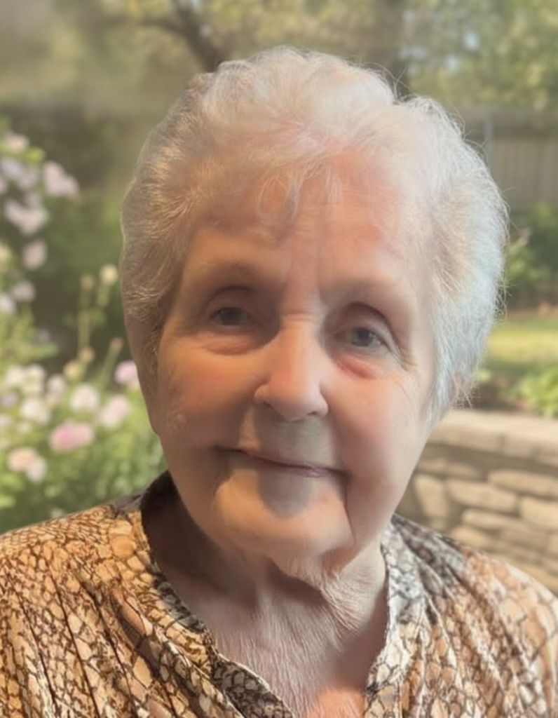 Lila Louise Hewitt Profile Photo