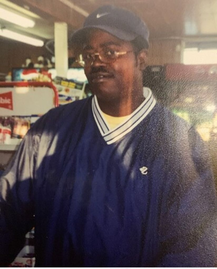 Dennis Lee Summerhill Profile Photo
