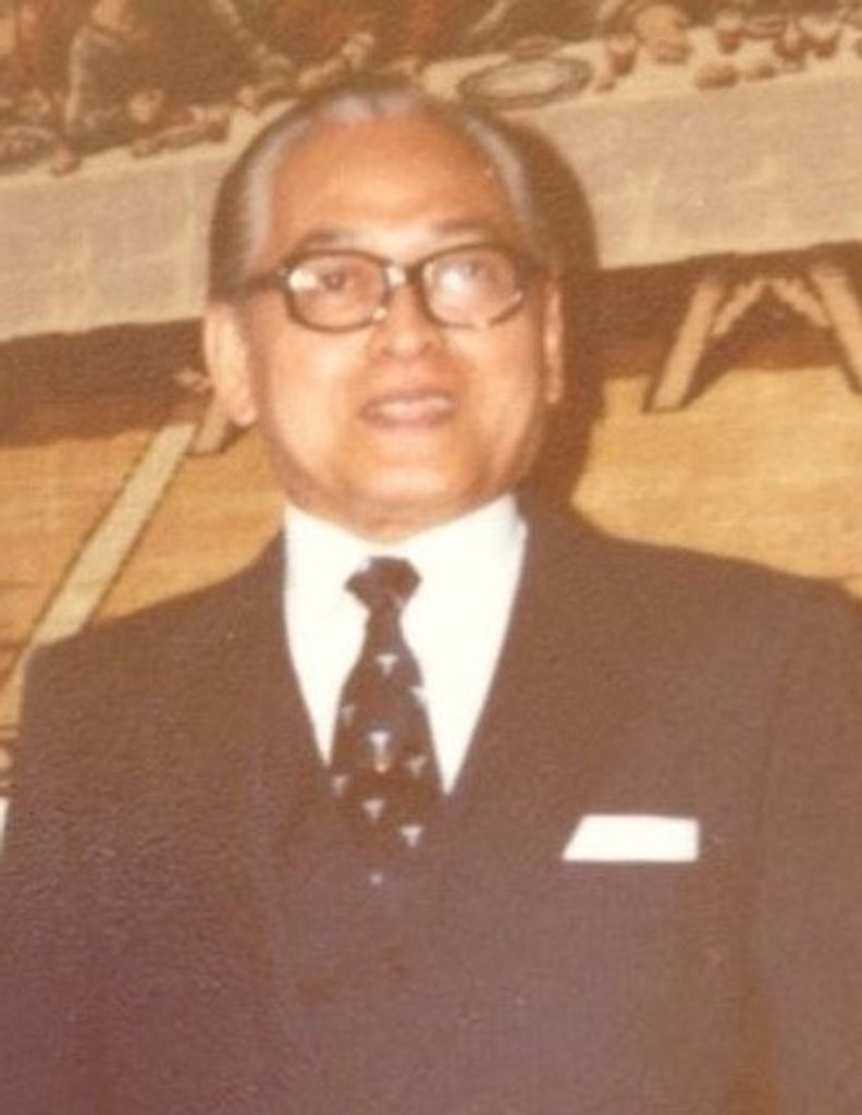 Julio S. Suarez, Sr. M.D. Profile Photo