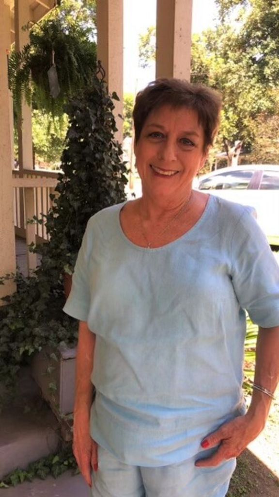 Sandy Mcraney Englade Profile Photo