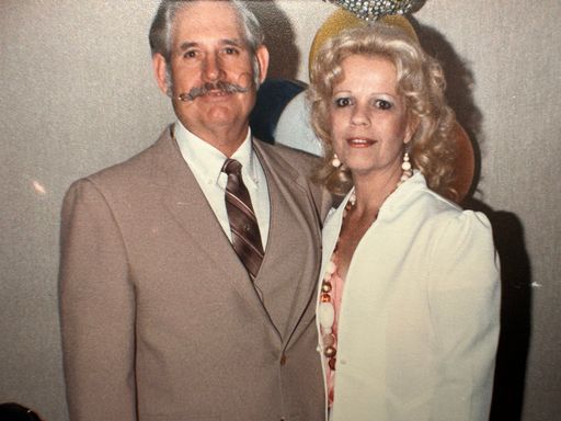 Joe Dell Newman photo gallery thumbnail 57 of 89