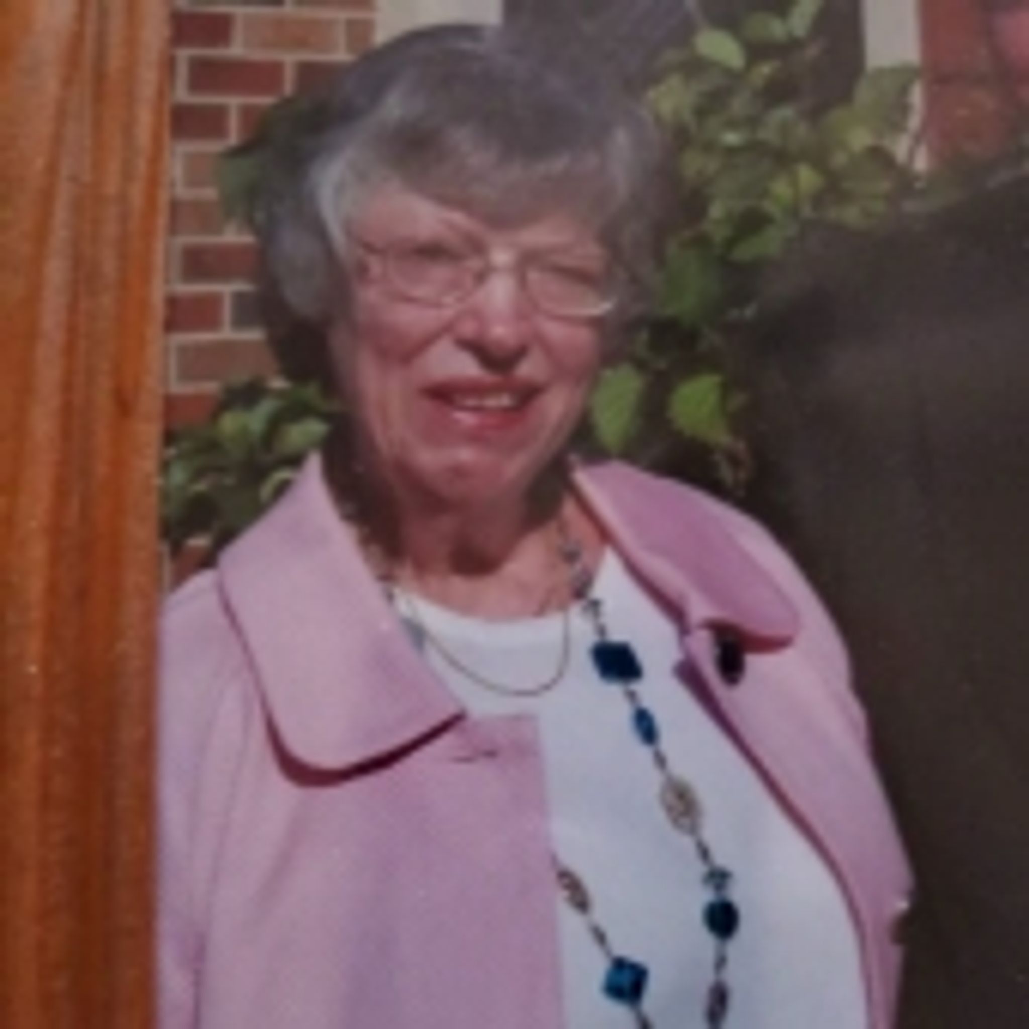 Linda Mae Scheider photo gallery image 1 of 2
