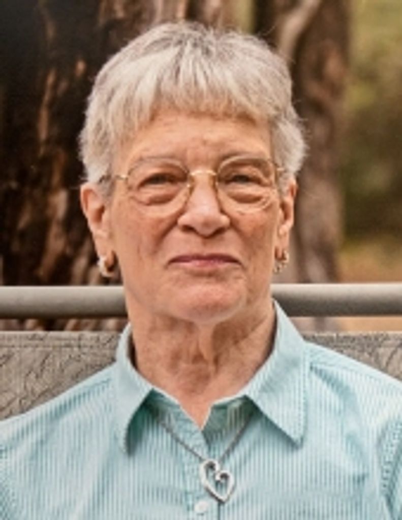 Dorothy  May Cromeens