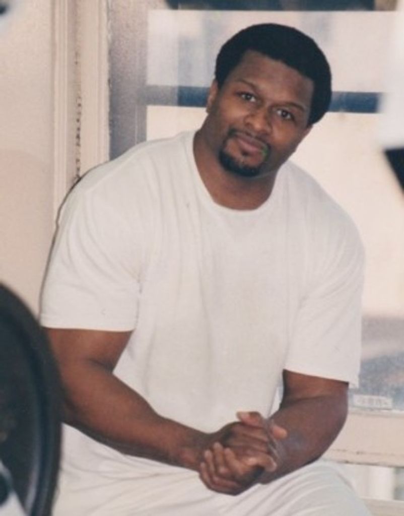 Derrick Lamont Rowry Profile Photo