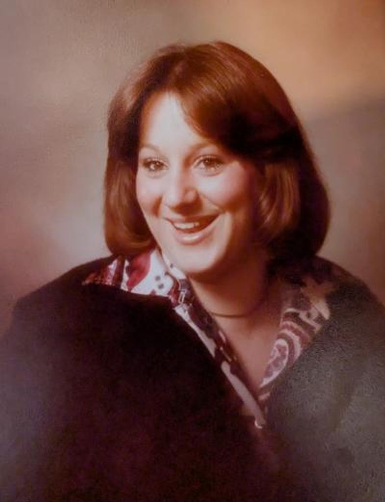 Tari Lynn Cline Profile Photo