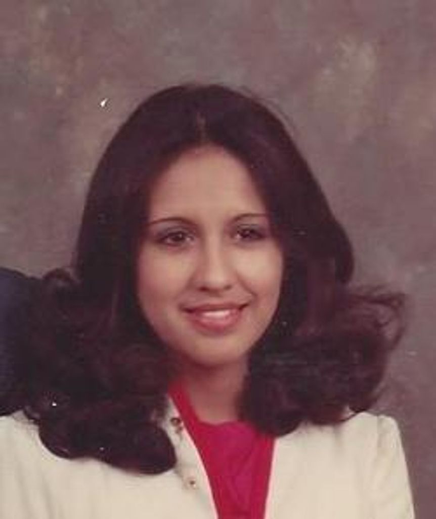 Carmen Delia Summers