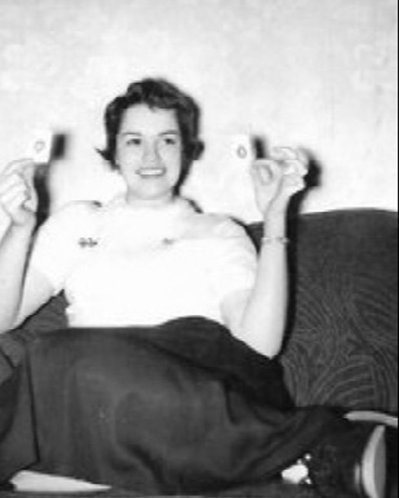 Janis B. Seabury Gominiak