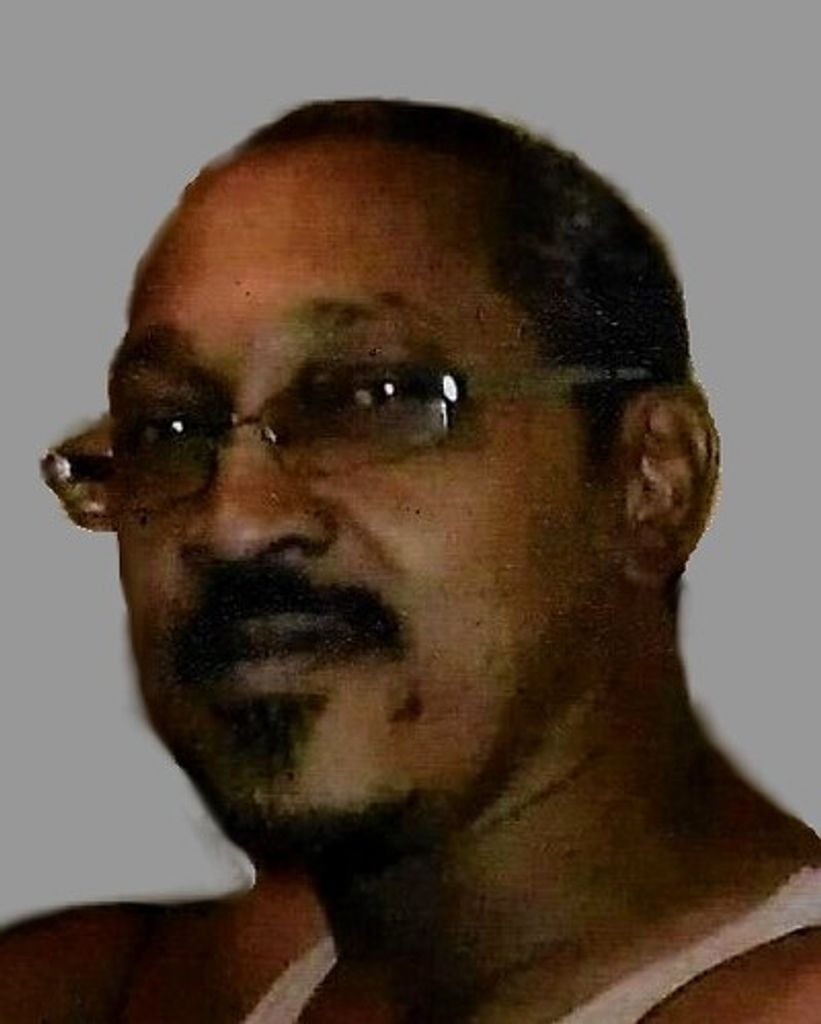 Robert James Edwards, Jr. Profile Photo