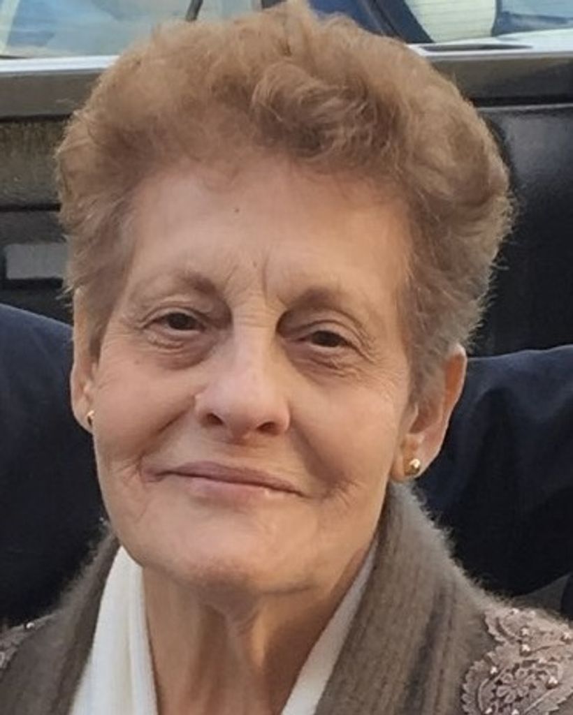 Zelia F. (Camara) deSousa Profile Photo