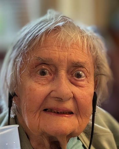 Helen Larson's obituary image