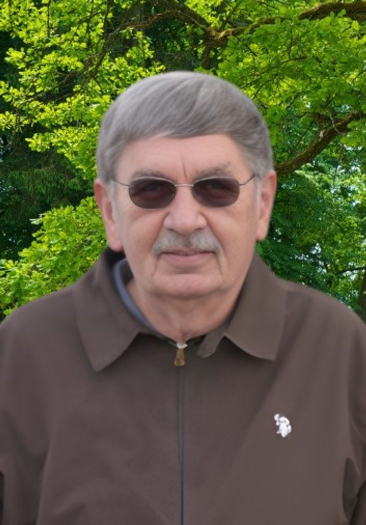 Dennis Raymond Larson Profile Photo