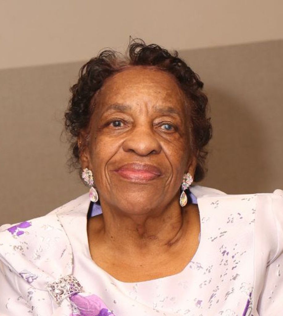 Louise Ezekiel Profile Photo