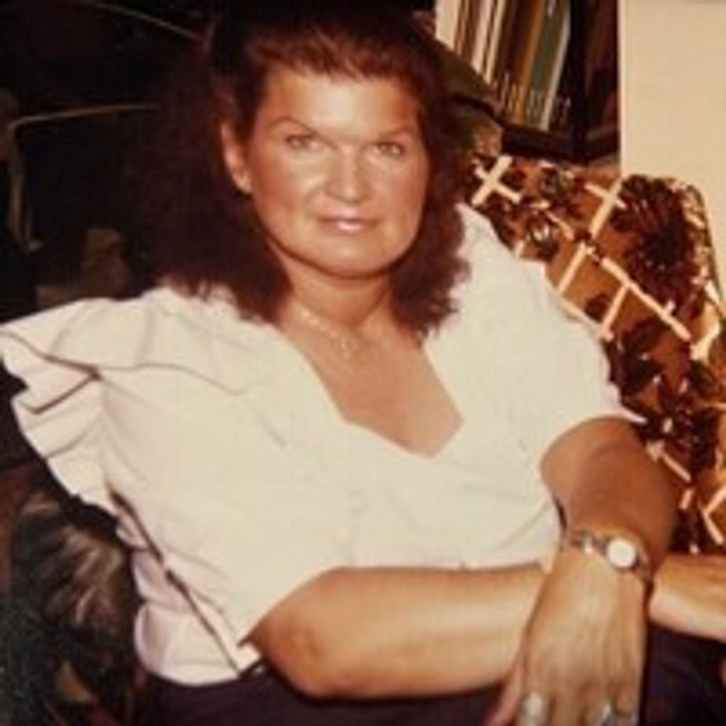 Suzanne Lee Dover