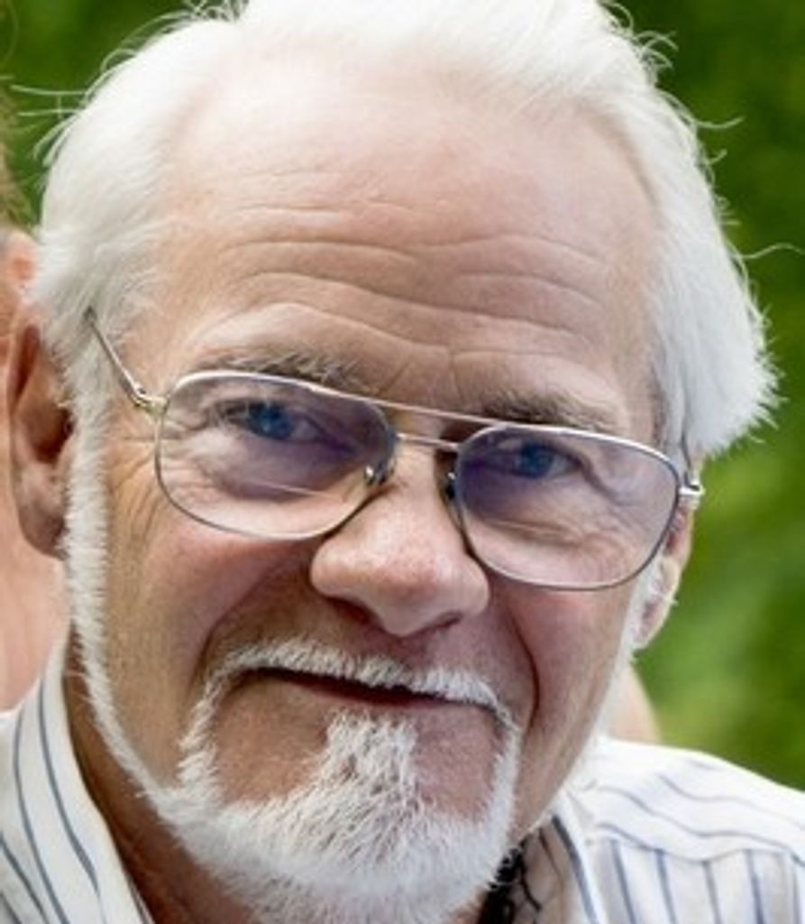 Charles Macdonald Profile Photo