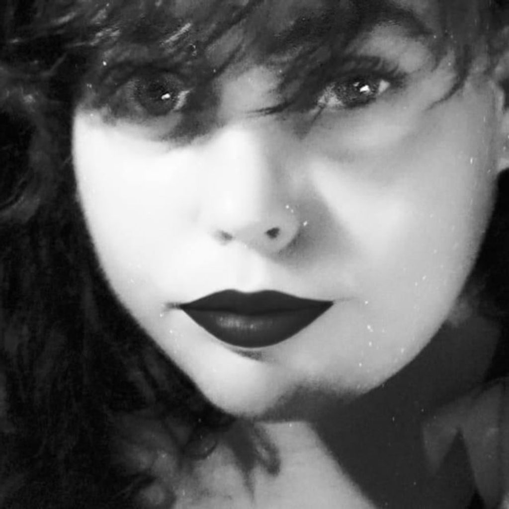 Trina Loraine Lowe Profile Photo