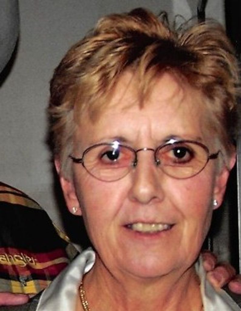 Marilyn M (Morris)  Anders