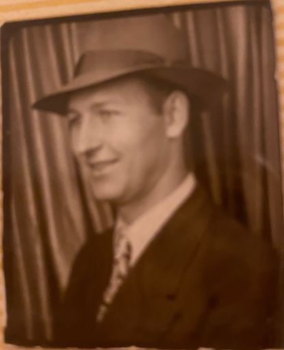 Jim Tom Hall photo gallery thumbnail 93 of 221