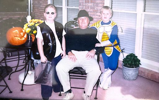 George Thomas Lazenby photo gallery thumbnail 16 of 67
