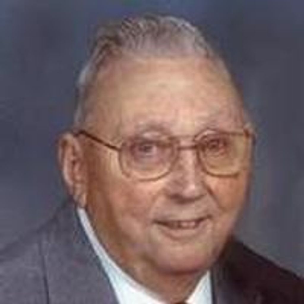 Robert "Bob" Peterson