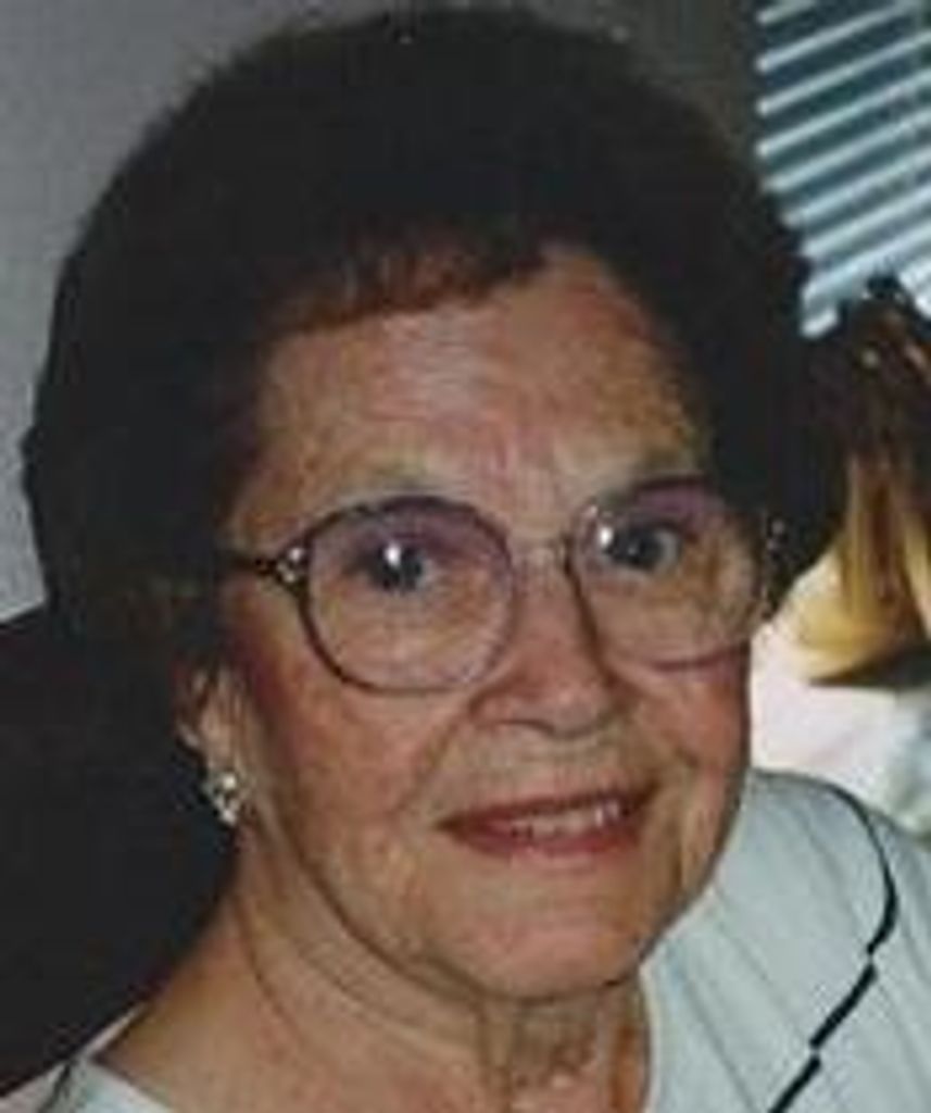 Elizabeth L. Holefelder (Nee Mcnamara)