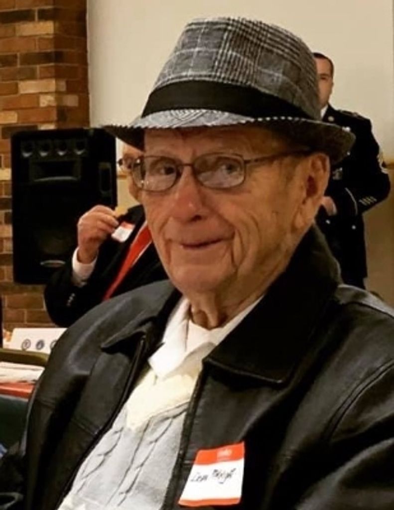 Walter Dean 'Mac' Mcknight Profile Photo