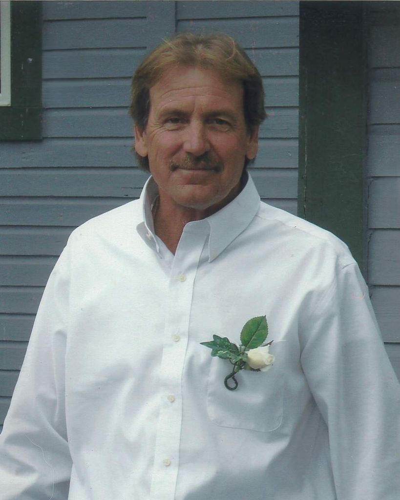 Riley John "Johnny" Huchingson Profile Photo