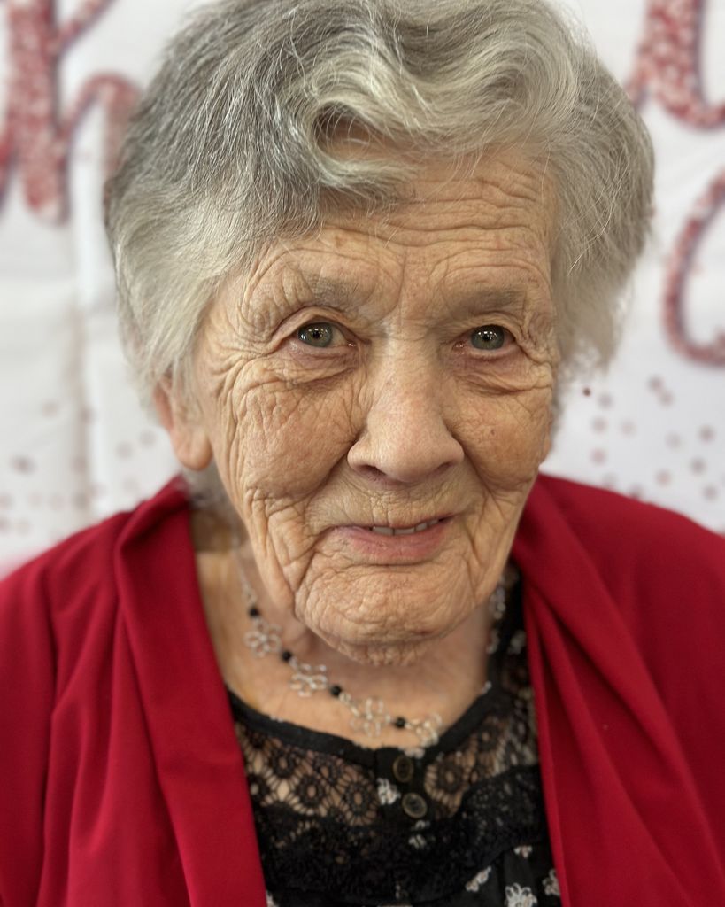 Carolyn NaDean Roberts Lewis