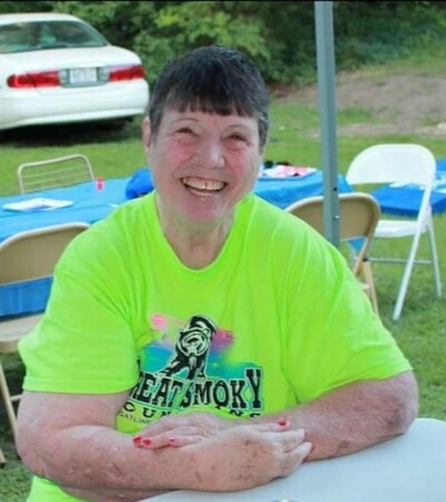 Vera "Carnell" Carter Baliles Profile Photo