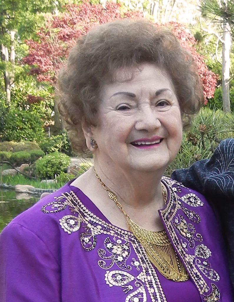 Maxine Louise Kasper Profile Photo