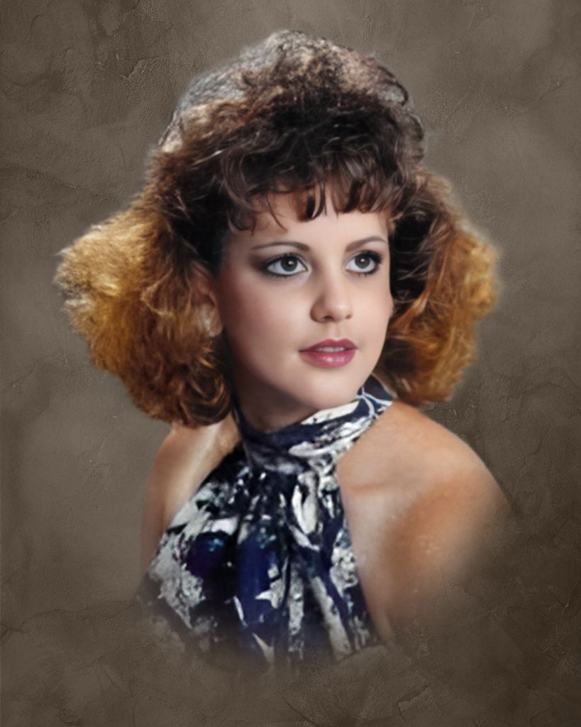 Angela Arnold Profile Photo